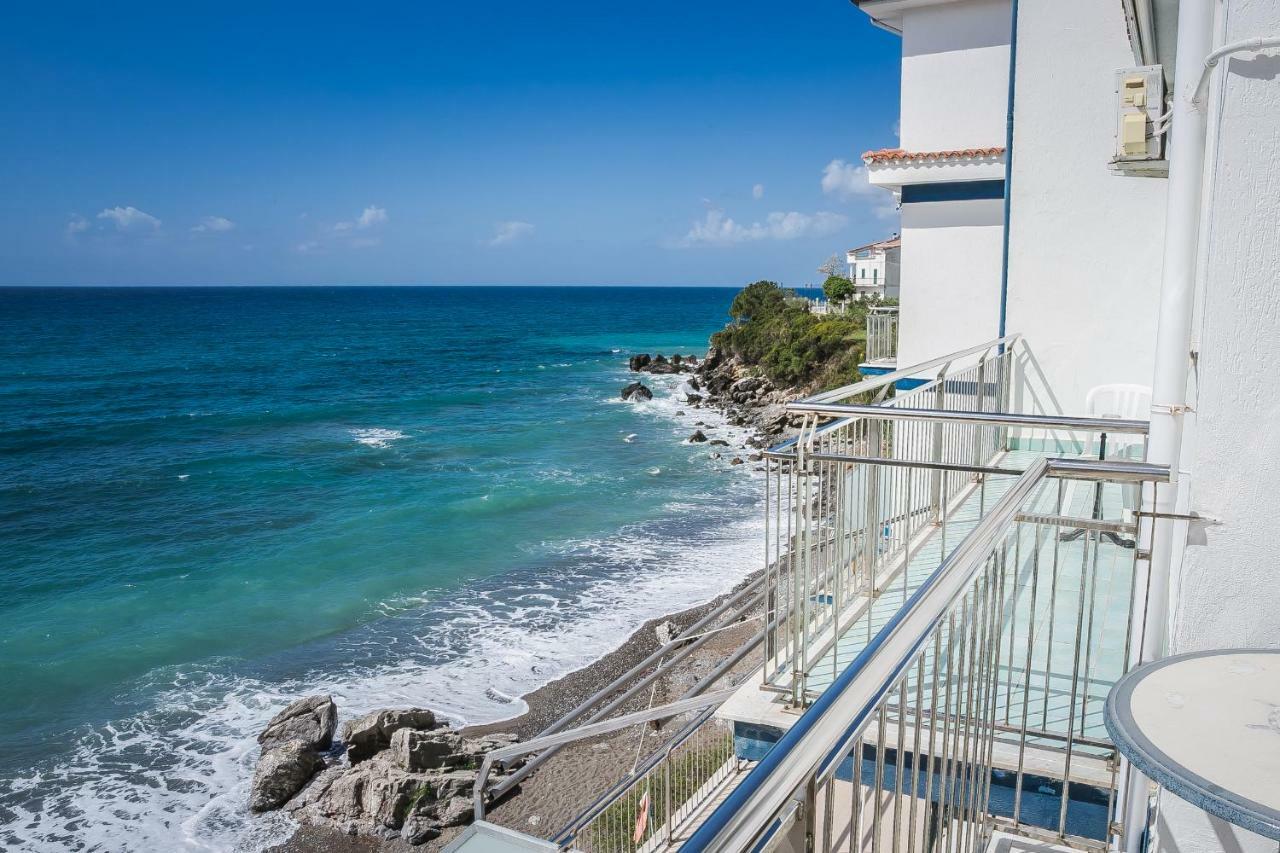 Hotel La Perla Villammare Exterior photo