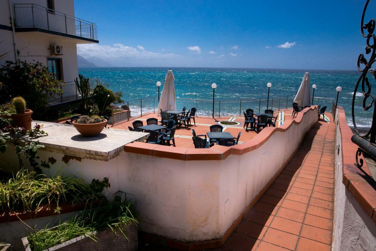 Hotel La Perla Villammare Exterior photo